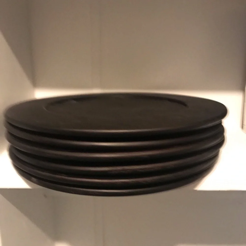 Elegant Black Wood Dinner Plate Set